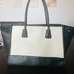 Tanger shoulder bag